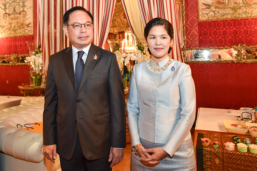 ambasciatore-della-thailandia-tana-weskosith-e-sua-consorte-sig-ra-jitpachong-weskosith