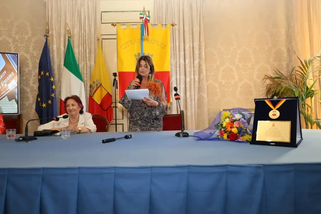Monica Sarnelli Medaglia della Città di Napoli