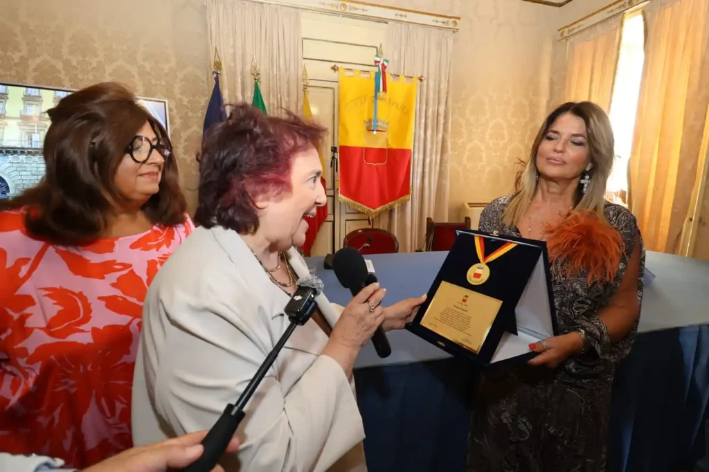 Monica Sarnelli Medaglia della Città di Napoli