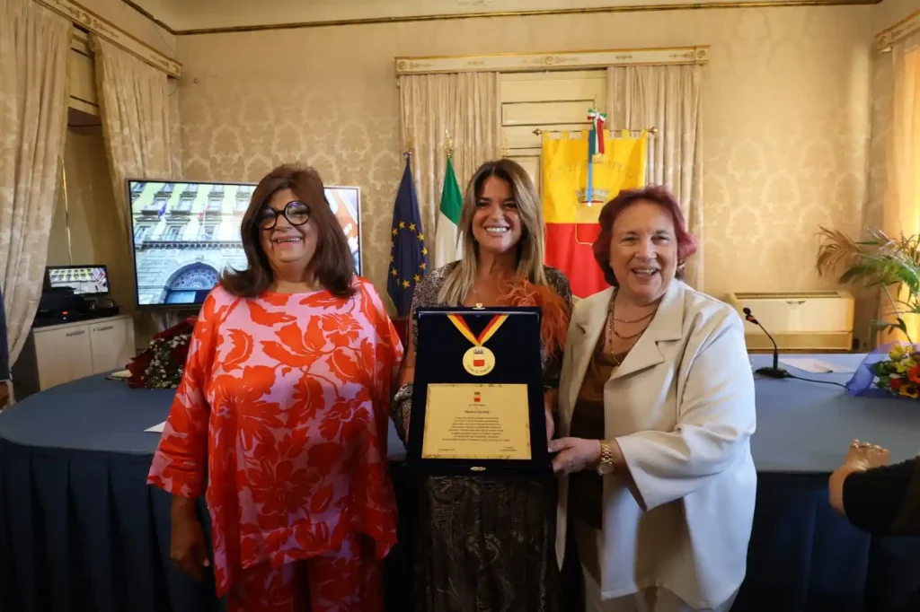 Monica Sarnelli Medaglia della Città di Napoli