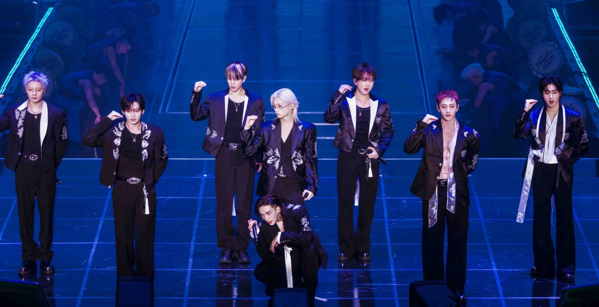 Stray Kids RUN IT